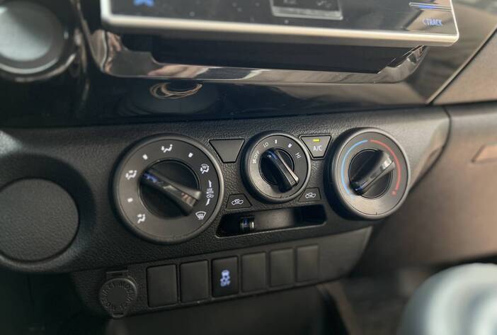ToyotaHiluxCamionetasUsadasPosadasCarmak14