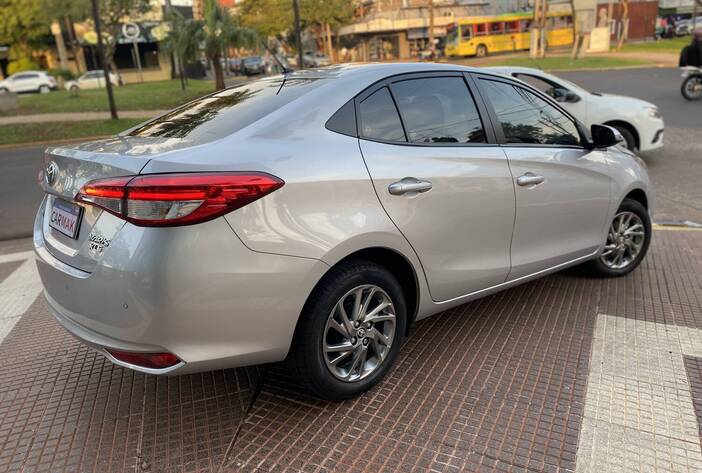 toyotayaris-autosusadosmisiones-carmakposadasmisiones5
