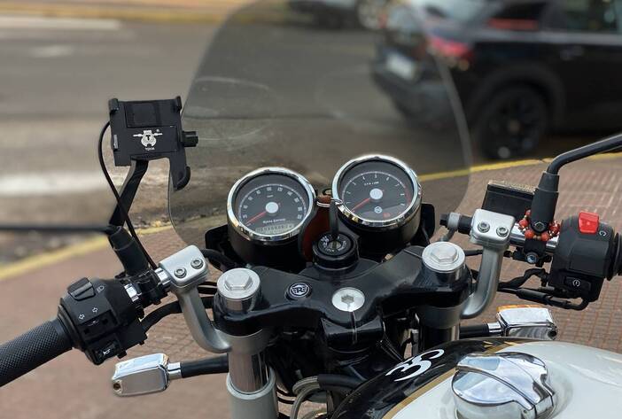 RoyalEnfield-motosusadas-CarmakPosadasMisiones19