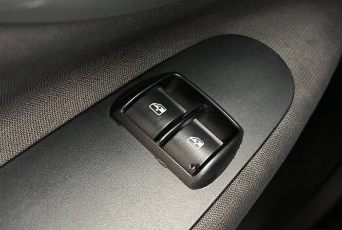 FIATPUNTO.AUTOSUSADOS-CARMAKPOSADASMISIONES12