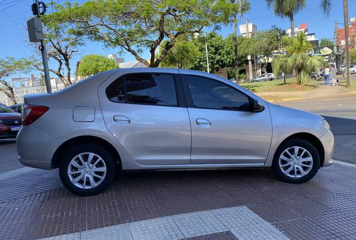 renaultlogan-autosusados-carmakposadasmisiones10