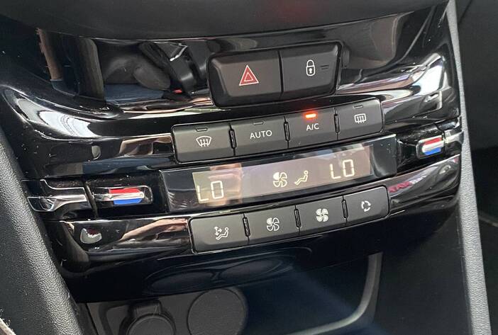 Peugeot2008-autos-usados-carmak-posadas-misiones30