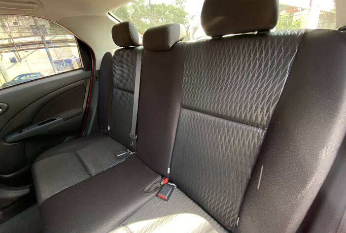 ToyotaEtiosXLS-autos-usados-carmak-posadas-misiones10