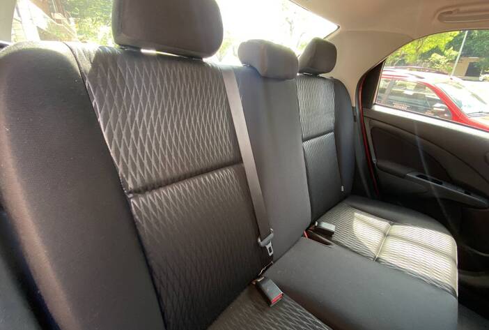 ToyotaEtiosXLS-autos-usados-carmak-posadas-misiones11