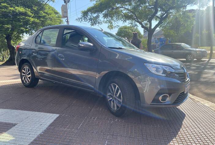 RenaultLogan-autosusados-carmakposadasmisiones7