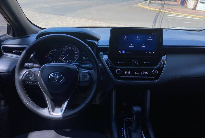 toyotacorollacrosshibrido-camionetasusadas-carmakposadasmisiones11