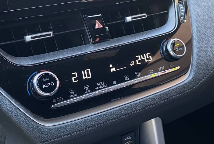 toyotacorollacrosshibrido-camionetasusadas-carmakposadasmisiones14