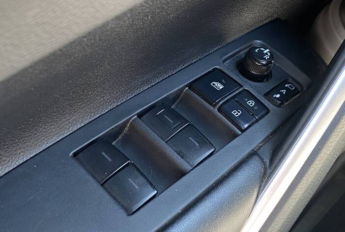 toyotacorollacrosshibrido-camionetasusadas-carmakposadasmisiones21