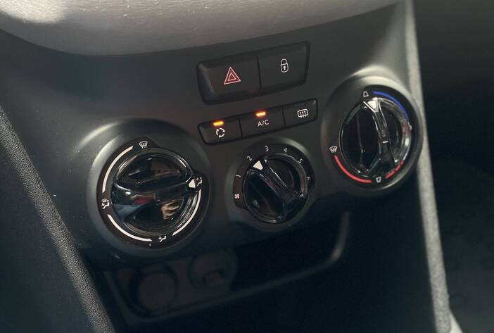 Peugeot208-autosusados-carmakposadasmisiones16