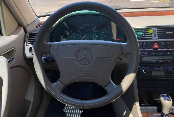mercedesbenzc240-autosusados-carmakposadasmisiones18