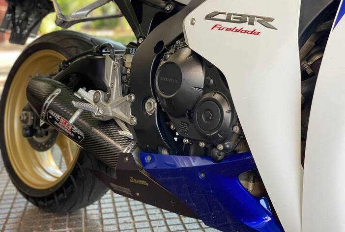 HONDACBR1000FirebladeHRC-MOTOSUSADAS-CARMAKPOSADASMISIONES8
