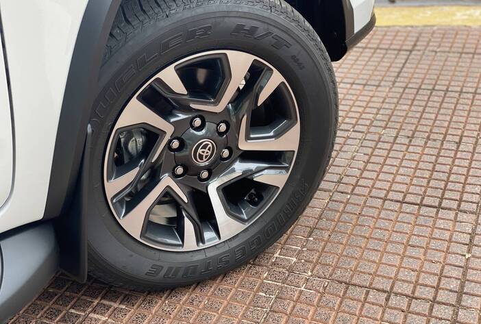 toyotasw47asientos-camionetasusadas-carmakposadasmisiones11