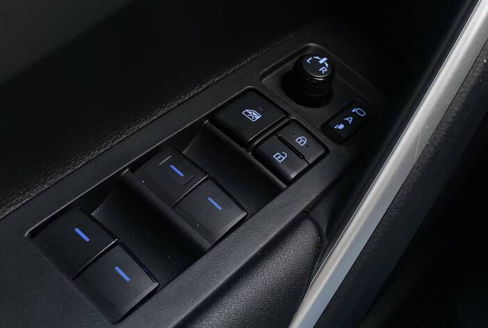 toyotacorollacross-autosusados-carmakposadasmisiones29