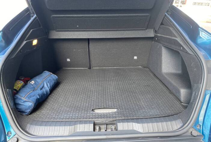 renaultarkana-autosusados-carmakposadasmisiones1