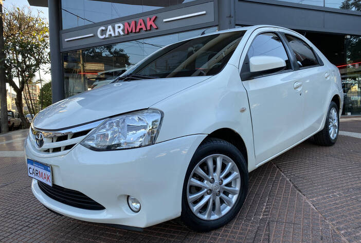 toyotaetios-autosusados-carmakposadasmisiones1