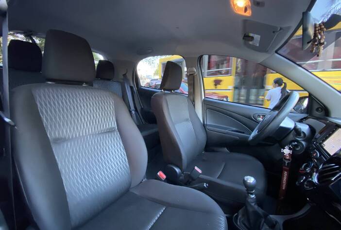 toyotaetios-autosusados-carmakposadasmisiones13