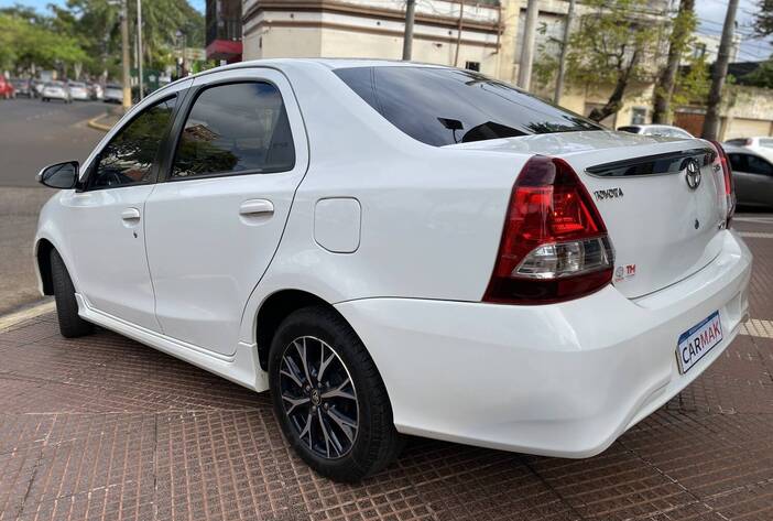 toyotaetios-autosusados-carmakposadasmisiones3