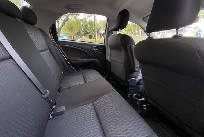 toyotaetios-autosusados-carmakposadasmisiones13