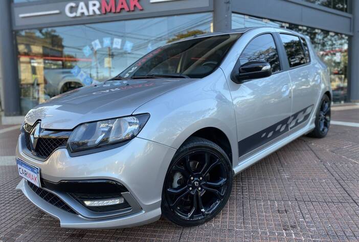 renaultsanderors-autosusados-carmakposadasmisiones1
