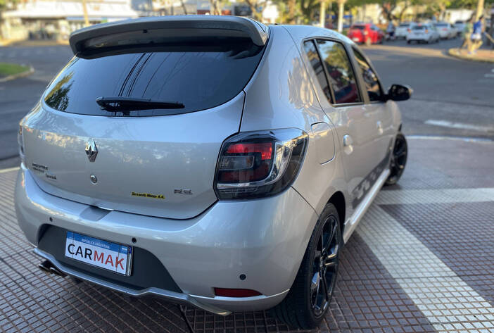 renaultsanderors-autosusados-carmakposadasmisiones5