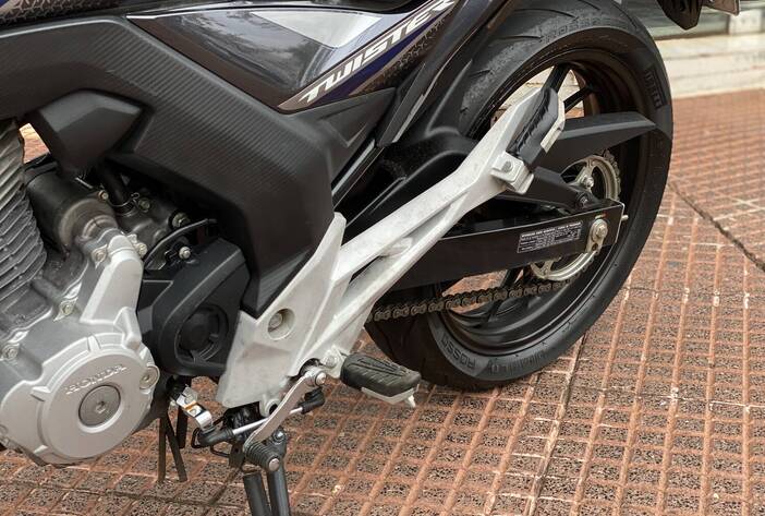 hondatwistercb250-motosusadas-carmakposadasmisiones10