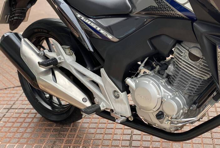 hondatwistercb250-motosusadas-carmakposadasmisiones11