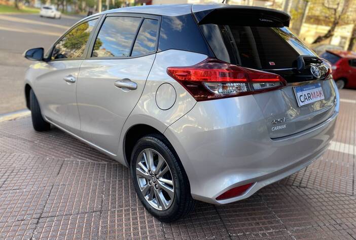toyotayaris-autosusados-carmakposadasmiisones3