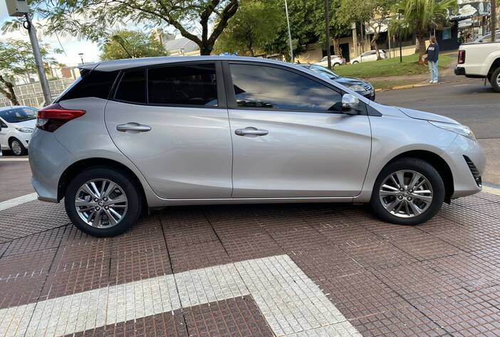 toyotayaris-autosusados-carmakposadasmiisones6