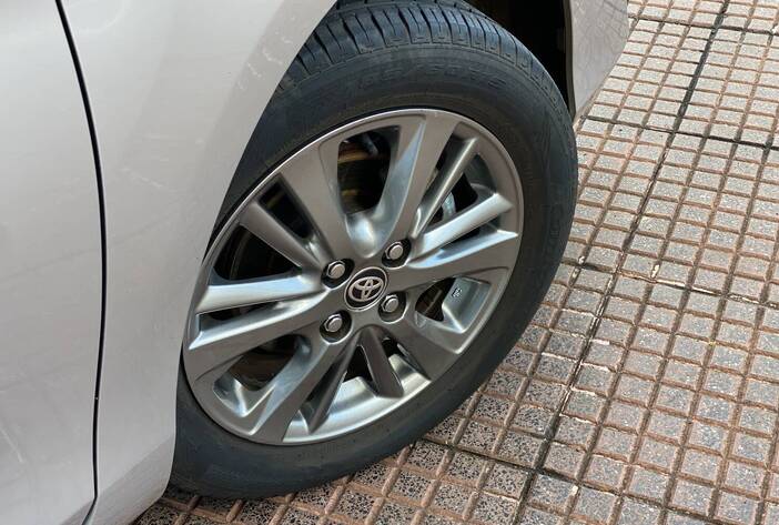 toyotayaris-autosusados-carmakposadasmiisones14