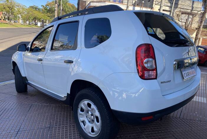 renaultduster-suvsusadas-carmakposadasmisiones3