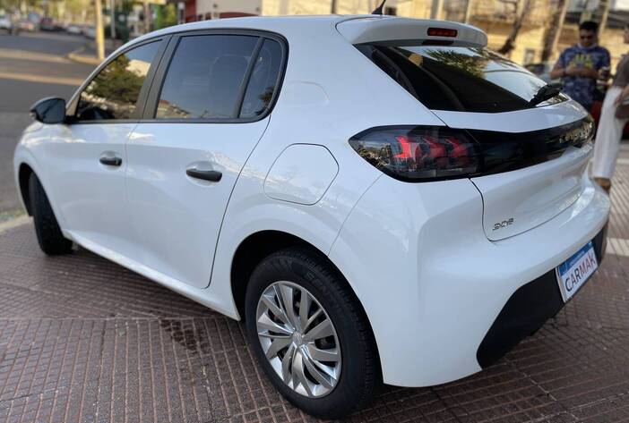PEUGEOT208-AUTOSUSADOS-CARMAKPOSADASMSIIONES5