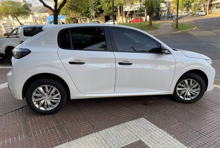 PEUGEOT208-AUTOSUSADOS-CARMAKPOSADASMSIIONES8