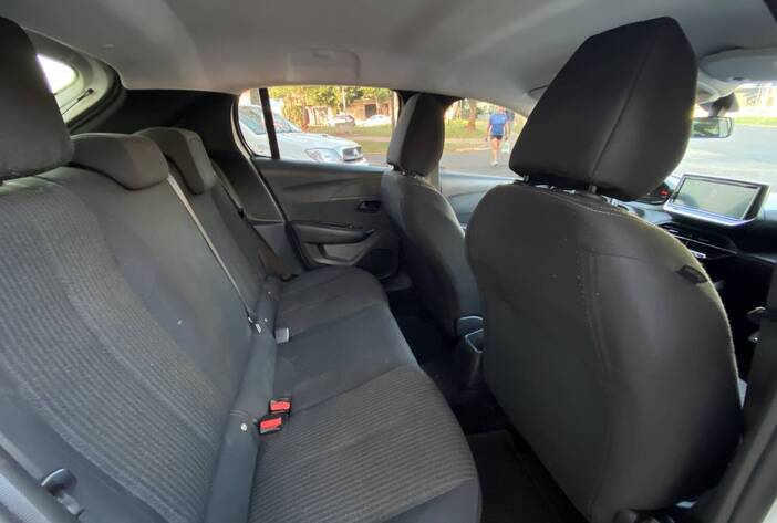 PEUGEOT208-AUTOSUSADOS-CARMAKPOSADASMSIIONES12