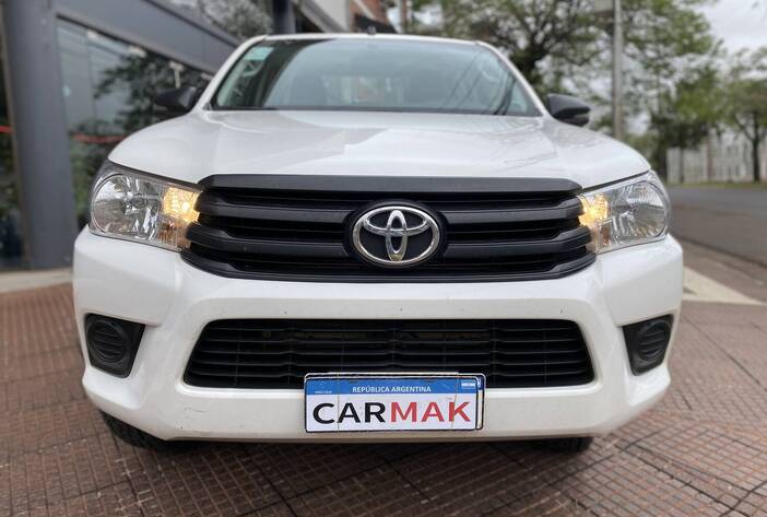 toyotaHilux-camionetausadas-carmakposadasmisiones8