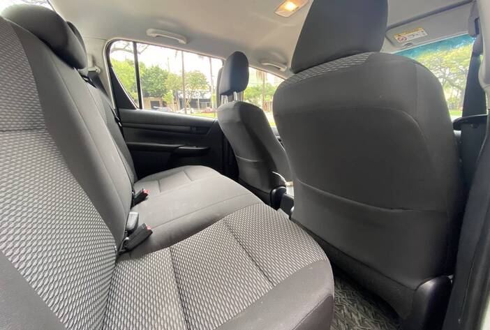 toyotaHilux-camionetausadas-carmakposadasmisiones12