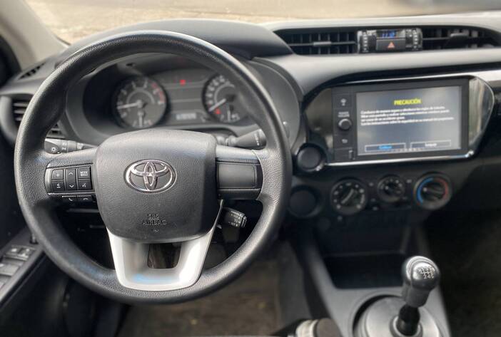 toyotaHilux-camionetausadas-carmakposadasmisiones14