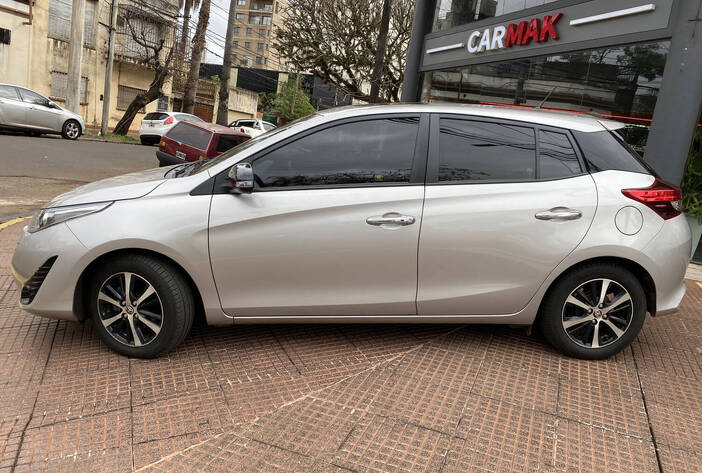 TOYOTAYARIS-AUTOSUSADOS-CARMAKPOSADASMISIONES4