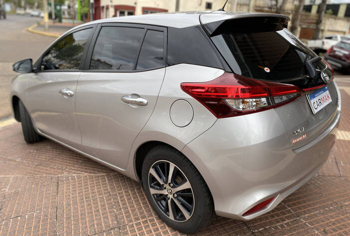 TOYOTAYARIS-AUTOSUSADOS-CARMAKPOSADASMISIONES5