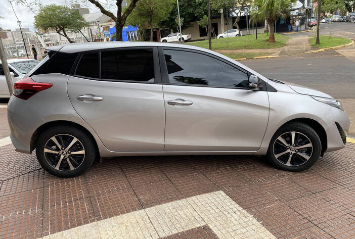 TOYOTAYARIS-AUTOSUSADOS-CARMAKPOSADASMISIONES8