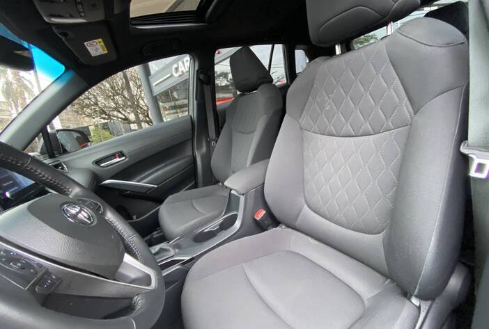 ToyotaCorollacross-camionetasusadas-carmakposadasmisiones9