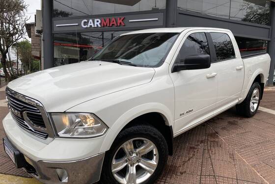 Laramie V8 4x4 Automática