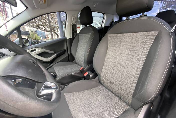 peugeot208-autosusados-carmakposadasmisiones9