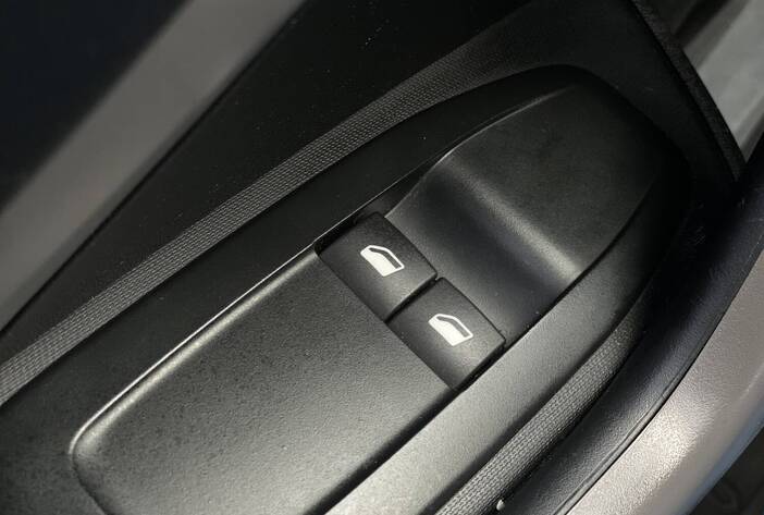 peugeot208-autosusados-carmakposadasmisiones20