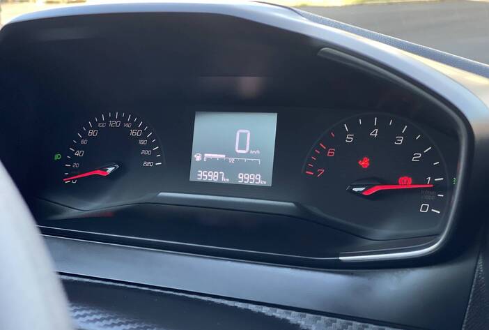 peugeot208-autosusados-carmakposadasmisiones19