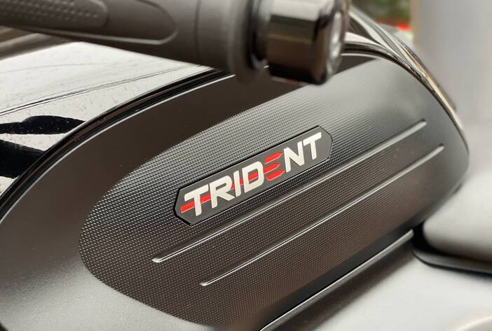 TRIUMPHTRIDENT660-MOTOSUSADAS-CARMAKPOSADASMISIONES11