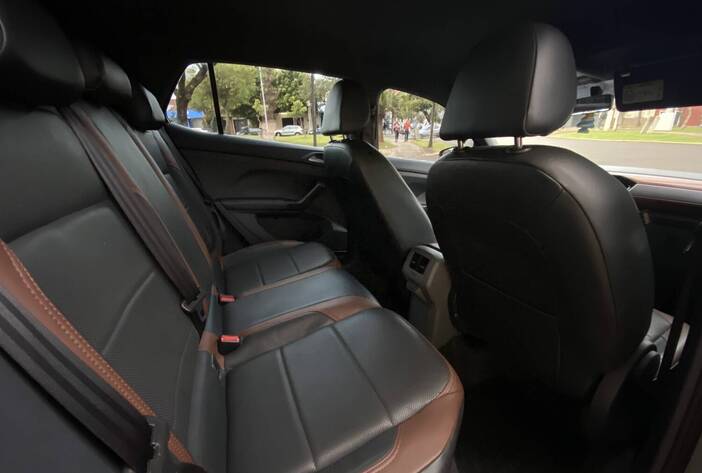 VOLKSWAGENTCROSS-SUVSUSADAS-CARMAKPOSADASMISIONES12