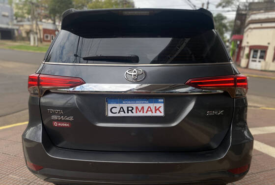 SRX Automática 7 Asientos