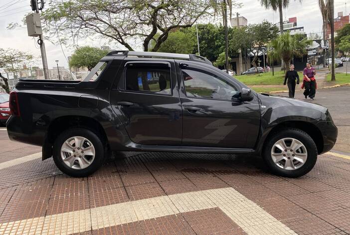 RENAULTDUSTEROROCH-CAMIONETASUSADAS-CARMAKPOSADASMISIONES6