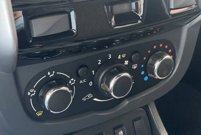 RENAULTDUSTEROROCH-CAMIONETASUSADAS-CARMAKPOSADASMISIONES19