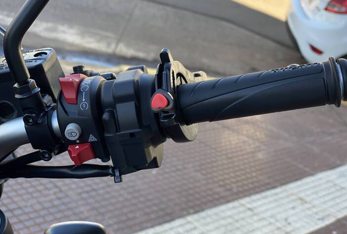 ducatiscrambler-motosusadas-carmakposadasmisiones20